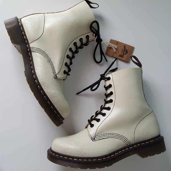 Dr. Martens Shoes - RARE Dr. Martens Pascal Crackle Leather Boots NEW